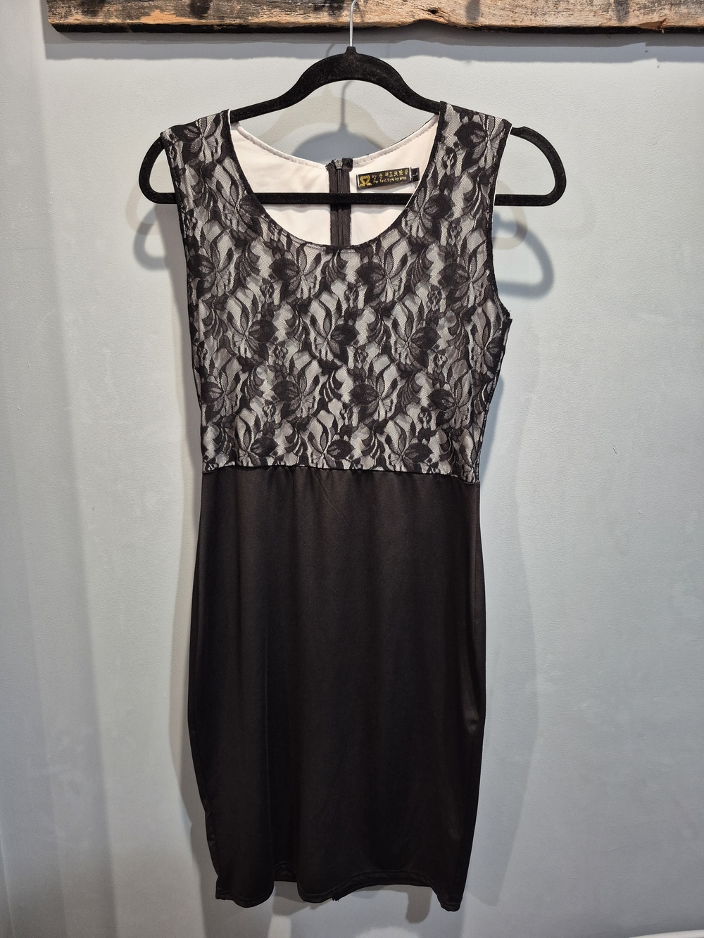2 For $20!! Shez Black Lace-Top Sheath Dress Like New Size Small/Medium